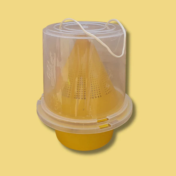 مصيدة فرمونية بيولوجية + علبة فيرمون